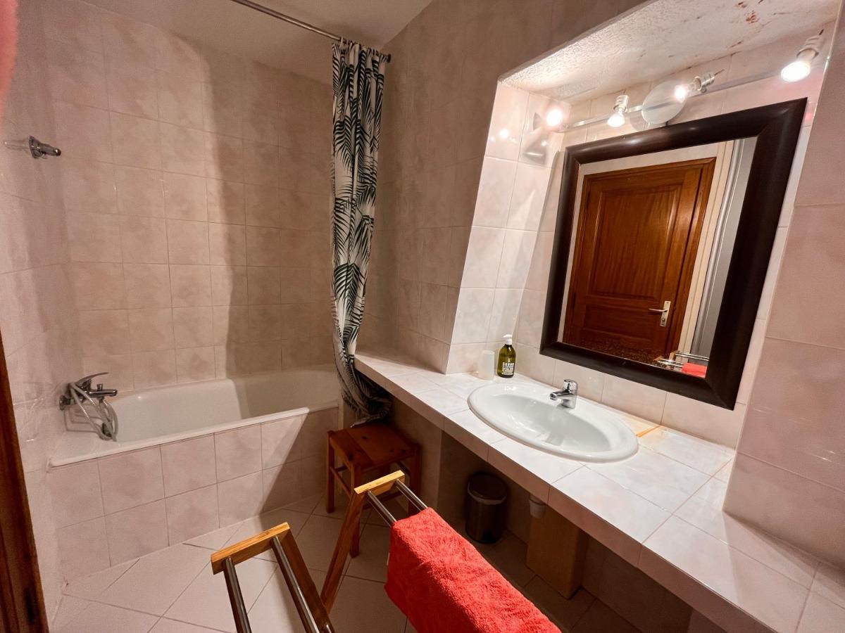 Appartement Spacieux En Face Du Port Calvi  Eksteriør bilde